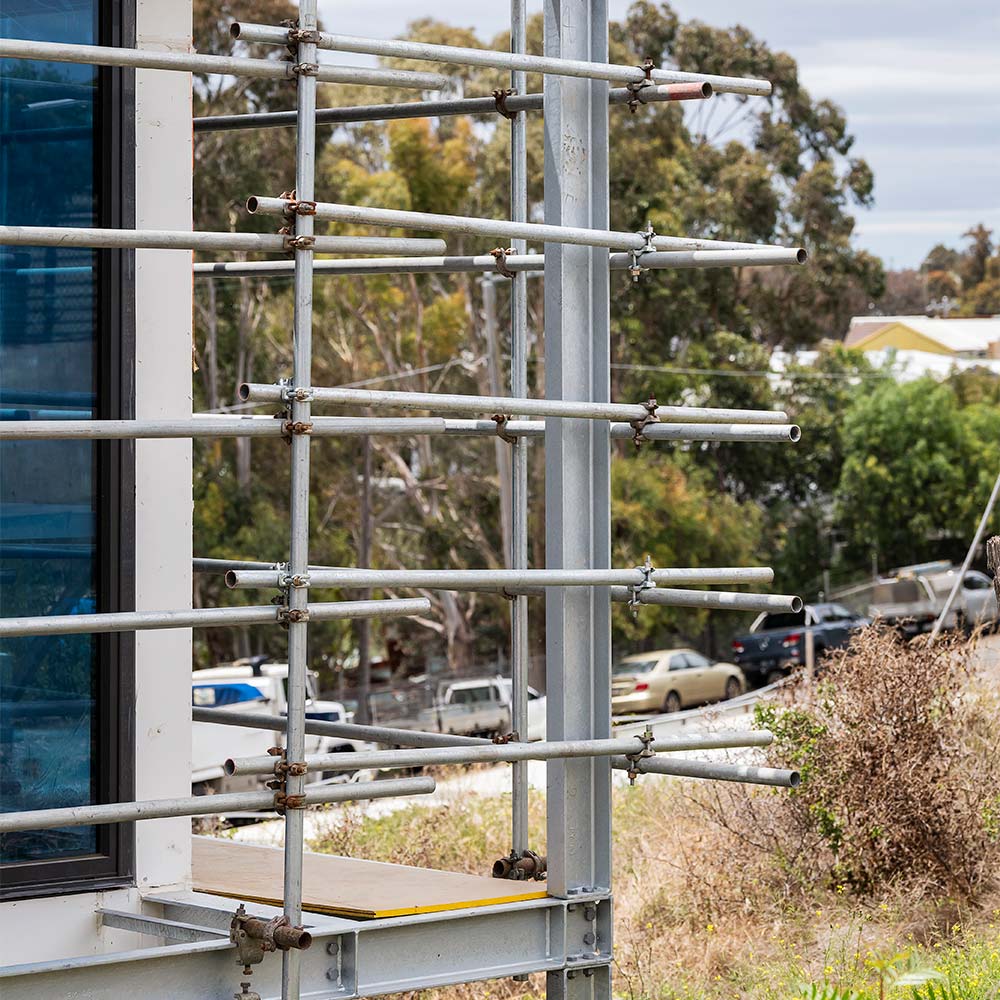 Edge protection & guardrail